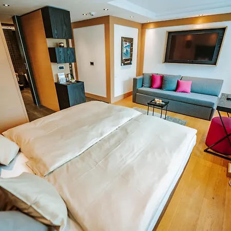 فندق Eden Wellness 4*