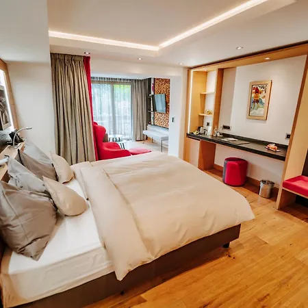 Hotell Eden Wellness 4*