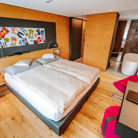 Eden Wellness Hotell 4*