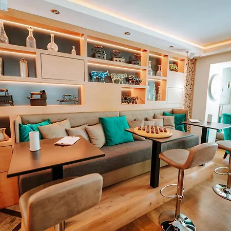 Eden Wellness فندق زيرمات